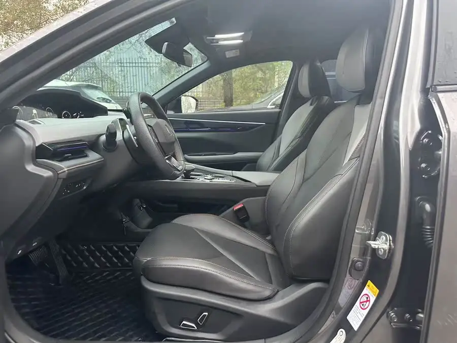 Changan UNI-V 2022 1.5T Premium