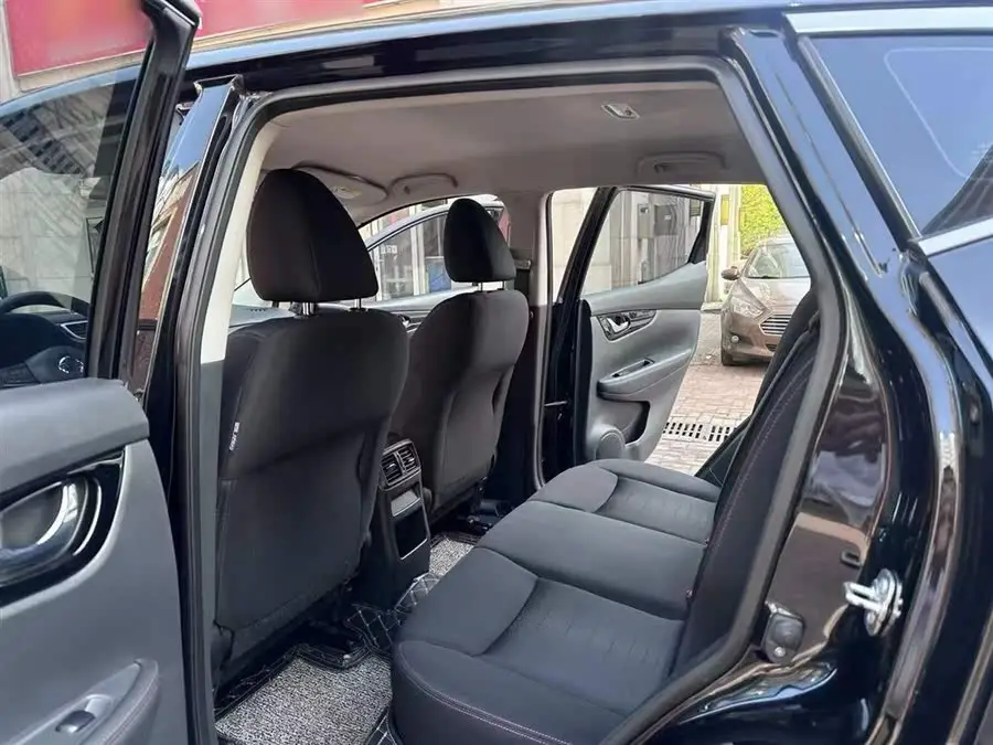 2021 نيسان قاشقاي 2.0 لتر CVT النسخة الذكية