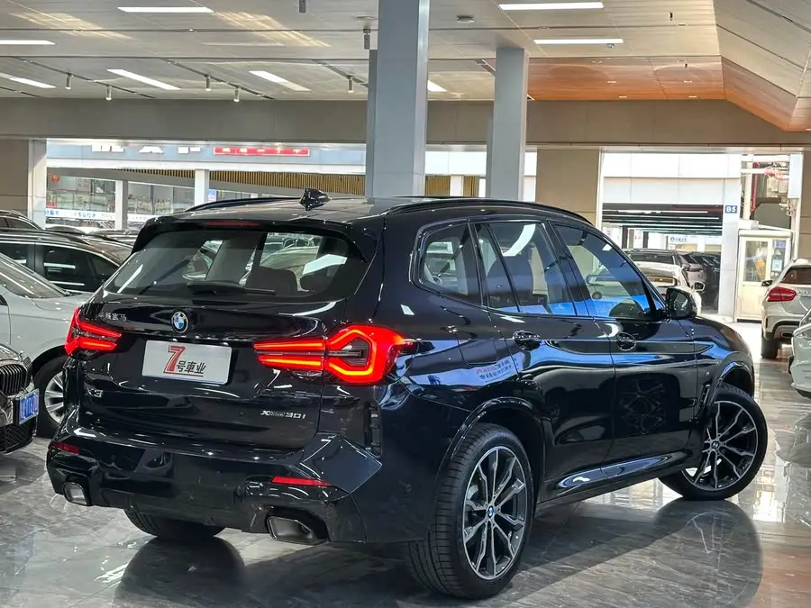 BMW X3 2023 xDrive30i Leading M Night Package