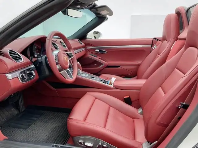 Porsche 718 2020 Model Boxster 2.0T