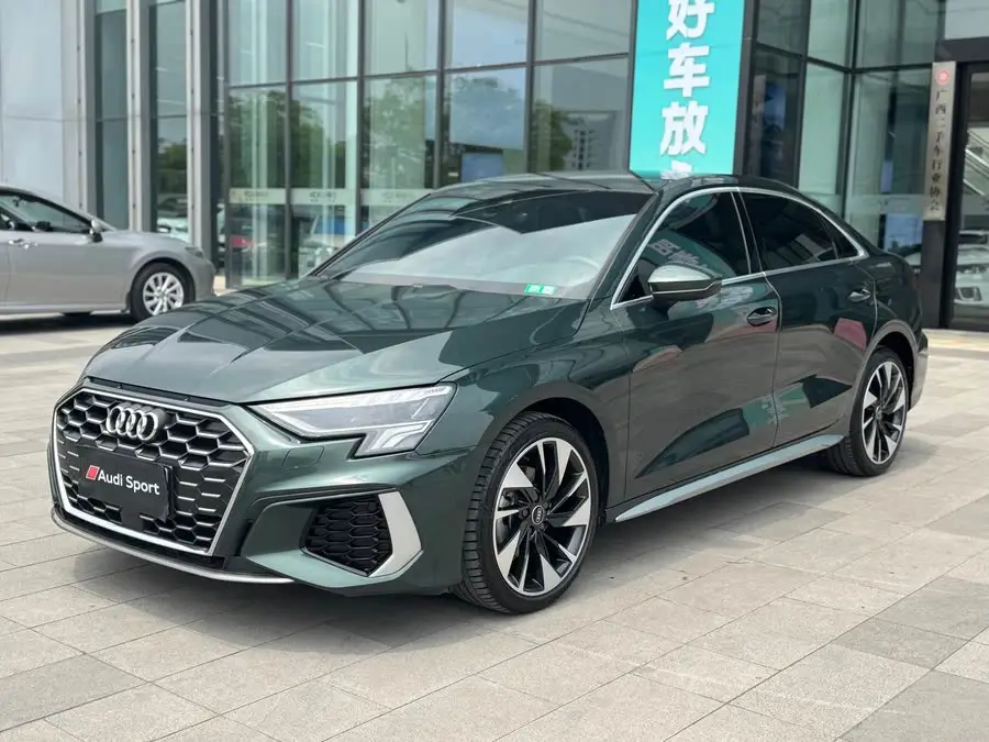 أودي A3 2022 A3L ليموزين 35 TFSI طراز رياضي أنيق