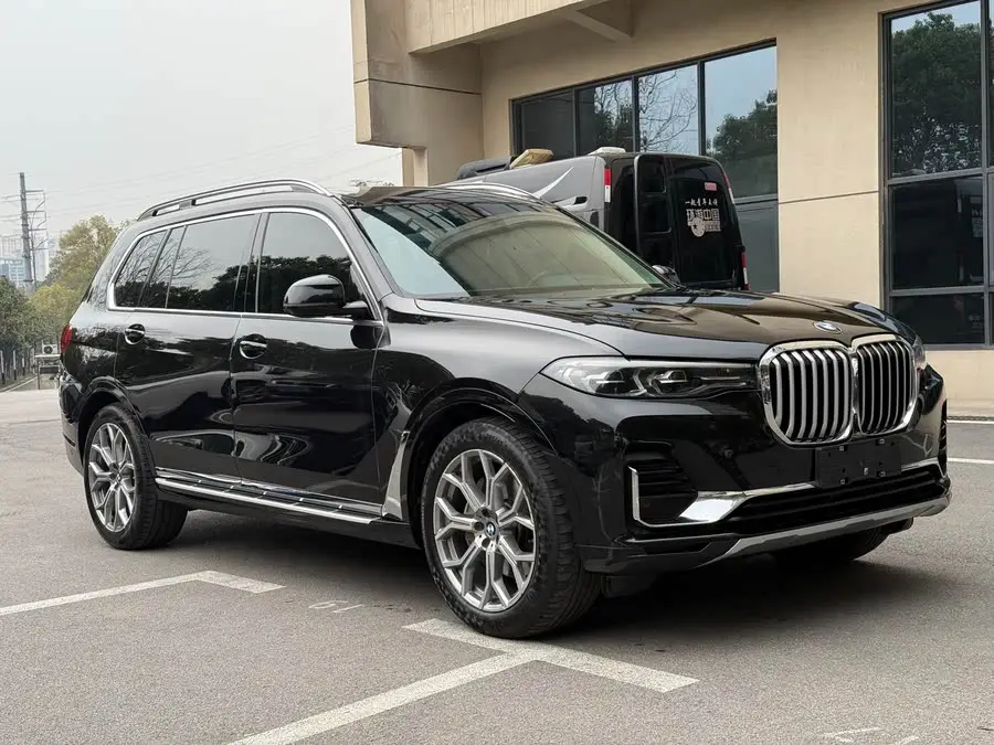 بي إم دبليو X7 2020 xDrive40i حزمة فاخرة