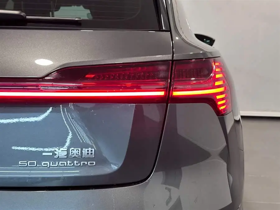 Audi e-tron 2021 Model 50 quattro Prestige