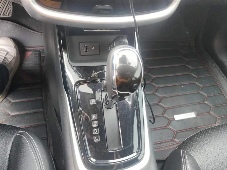 نيسان تييدا 2021 1.6L CVT النسخة الذكية