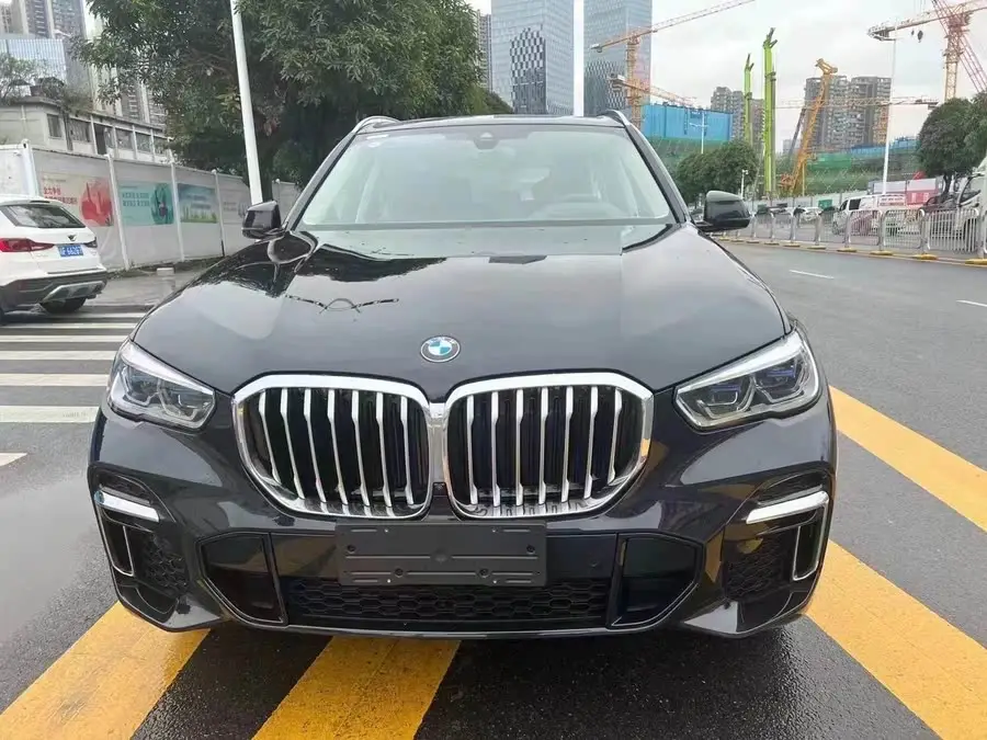 BMW X5 2022 Model xDrive 30Li Luxury M Sport Package