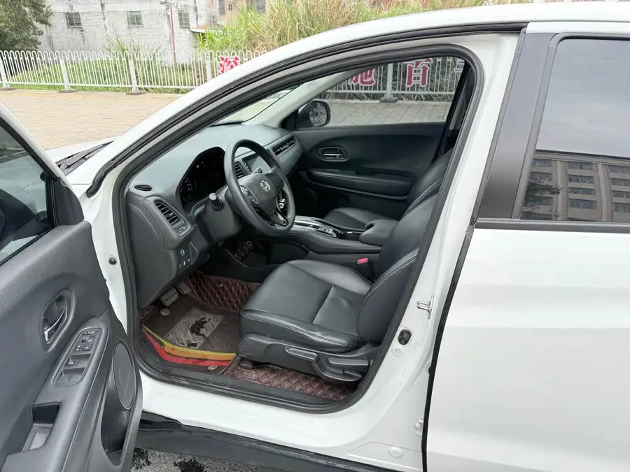 2020 Honda HR-V 1.5L CVT Pioneer Edition