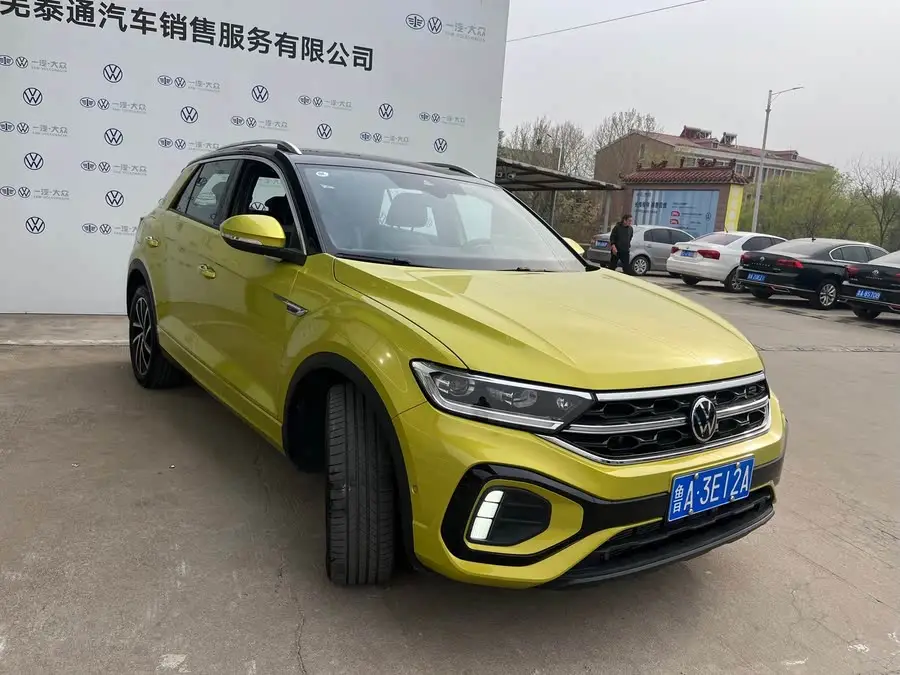 T-ROC 2023 طراز 300TSI DSG دفع ثنائي إصدار النجم