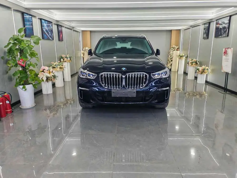 بي إم دبليو X5 2022 xDrive 30Li طراز M الرياضي الفاخر