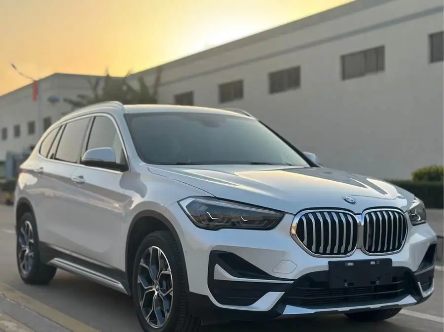 بي إم دبليو X1 2020 sDrive20Li الحصرية