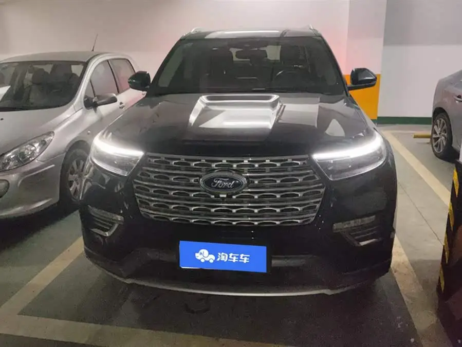 2020 Explorer EcoBoost 285 AWD Titanium 7-Seater