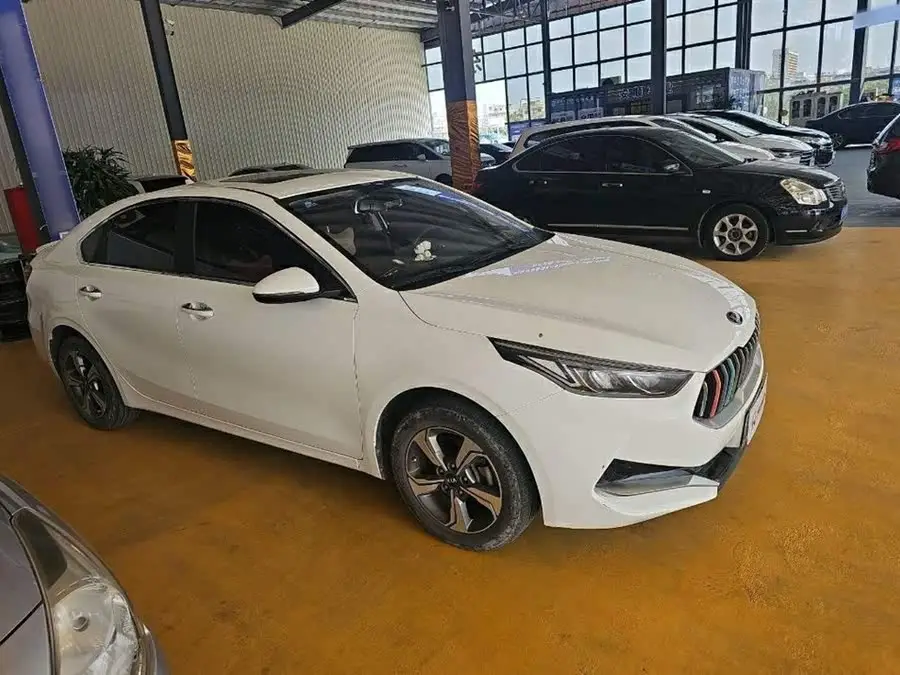 كيا K3 2019 1.5L CVT إصدار الاتصال الذكي