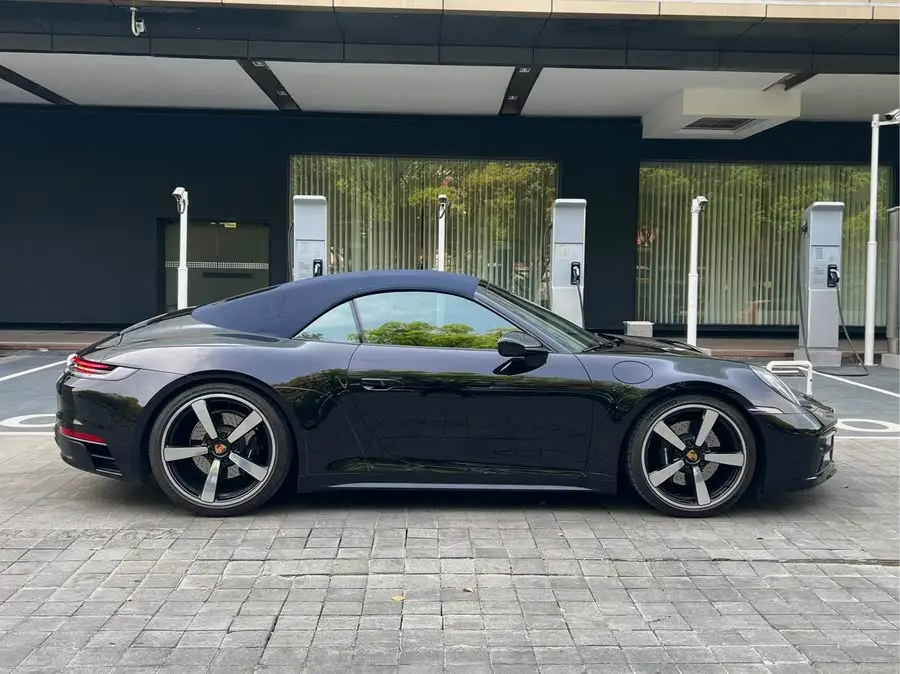 Porsche 911 2019 Carrera 4S Cabriolet 3.0T
