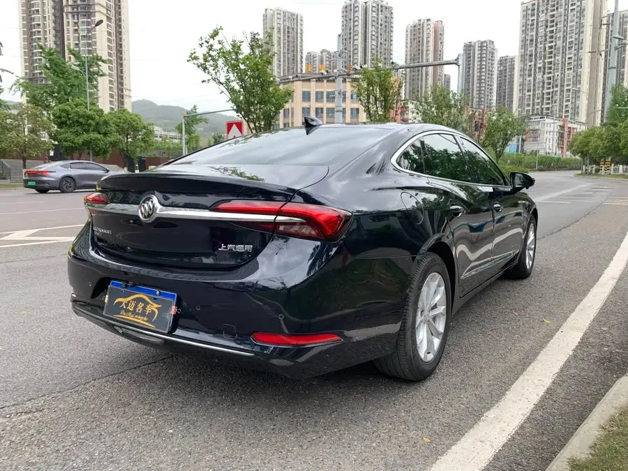 بيوك لاكروس 2021 552T الفاخرة