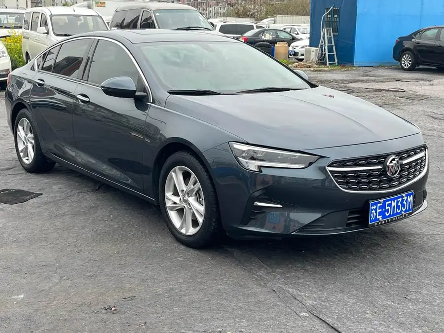 بيوك ريجال 2021 552T النخبة