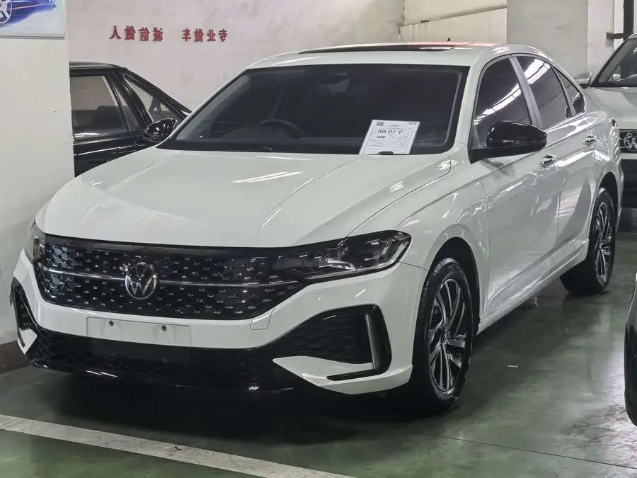 لافيدا 2024 300TSI DSG النسخة الكاملة تحت النجوم