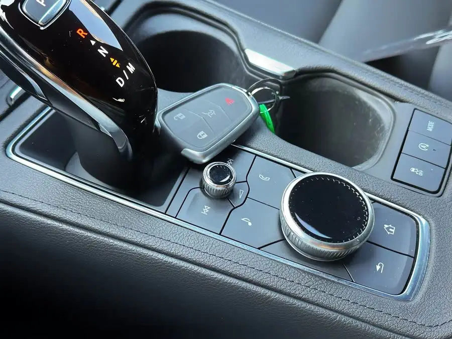 Cadillac XT4 2020 Facelift 28T FWD Premier