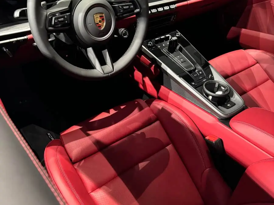 Porsche 911 2023 Carrera 3.0T