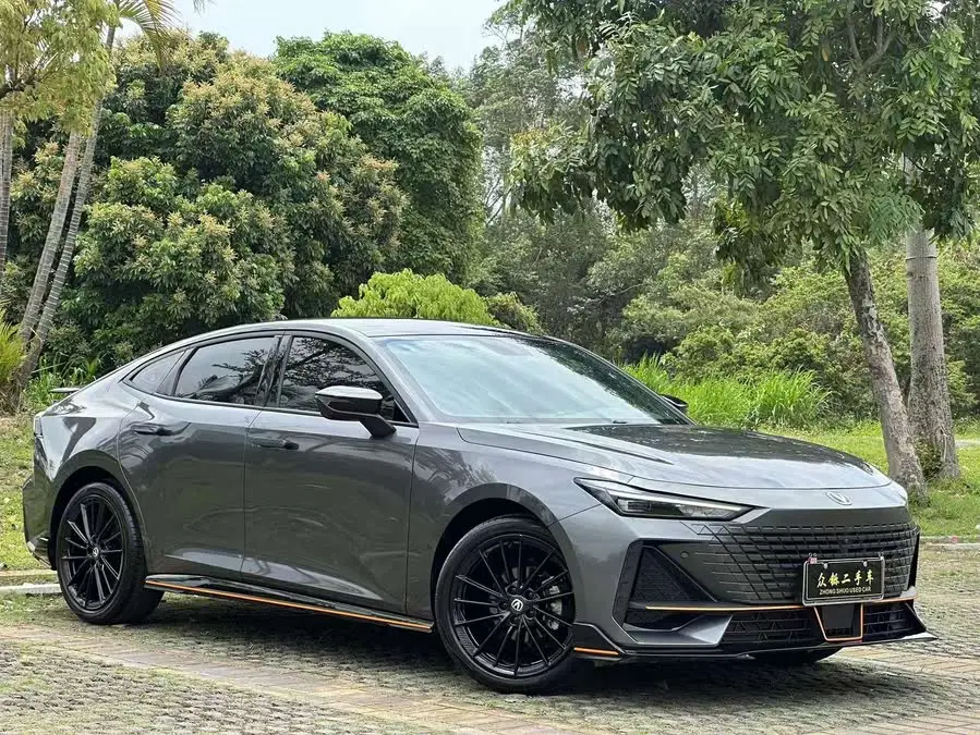 Changan UNI-V 2022 1.5T Sport Version