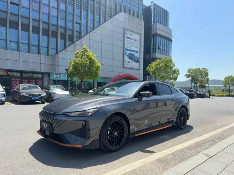 Changan UNI-V 2024 1.5T Premium Sports Version