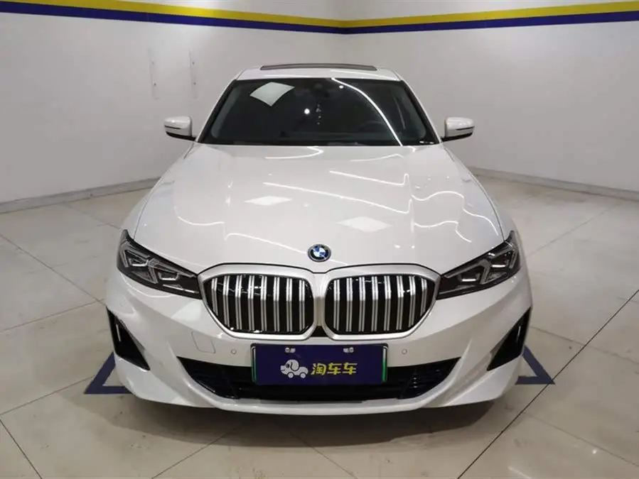 بي إم دبليو i3 2022 eDrive 35 L