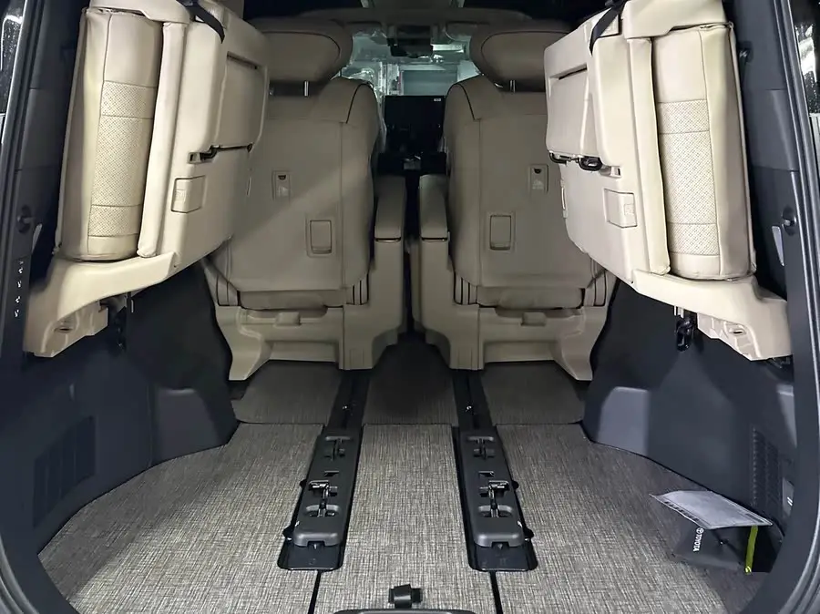 ألفارد 2024 هايبرد 2.5 لتر إصدار بريميوم