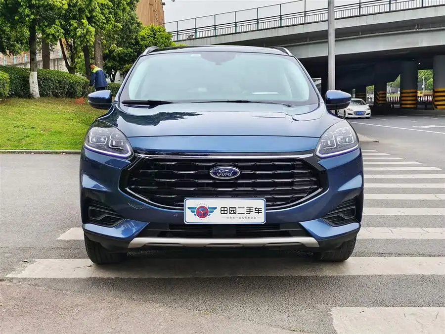 فورد إيدج 2024 إيكوبوست 245 دفع رباعي تيتانيوم