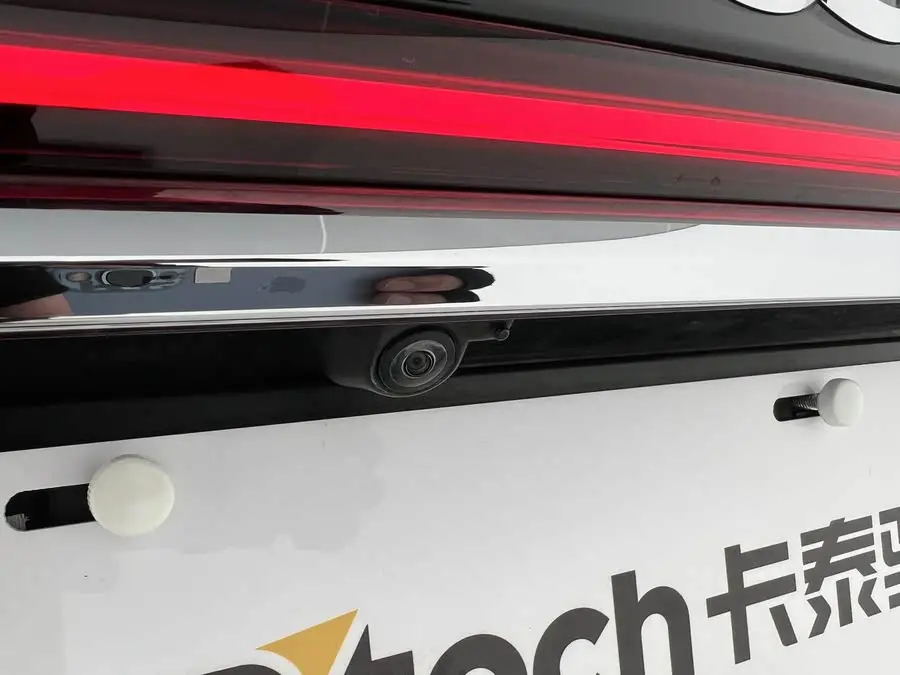 Audi A8 2023 Model A8L 50 TFSI quattro Premium