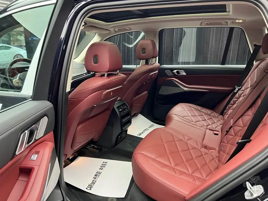 BMW X5 2023 xDrive 30Li M Sport Package