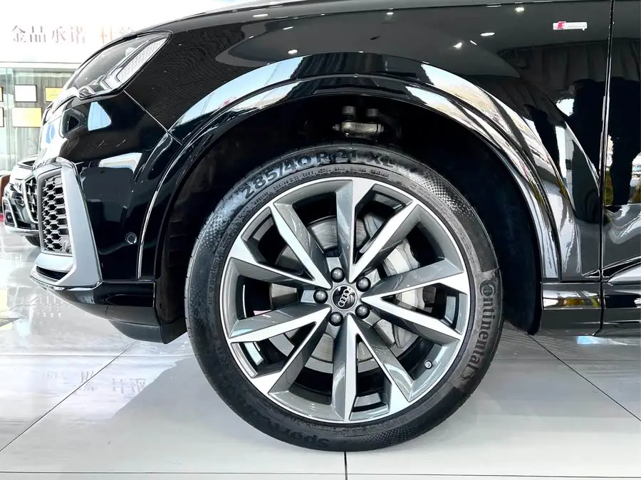 Audi Q7 2023 55 TFSI quattro S line Sport