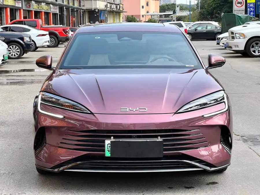 سيلون 2023 DM-i 1.5L 121 كم فئة مميزة