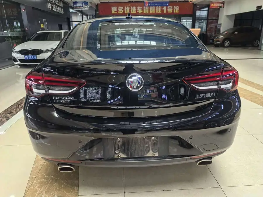 بيوك ريجال 2022 652T الإصدار الذكي