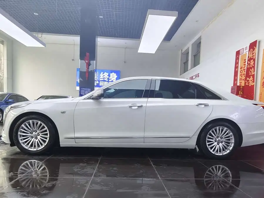 كاديلاك CT6 2021 28T النخبة