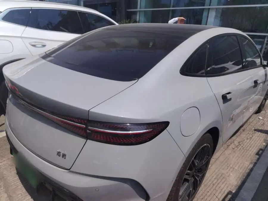 فقمة 2025 طراز 650 نسخة طويلة المدى