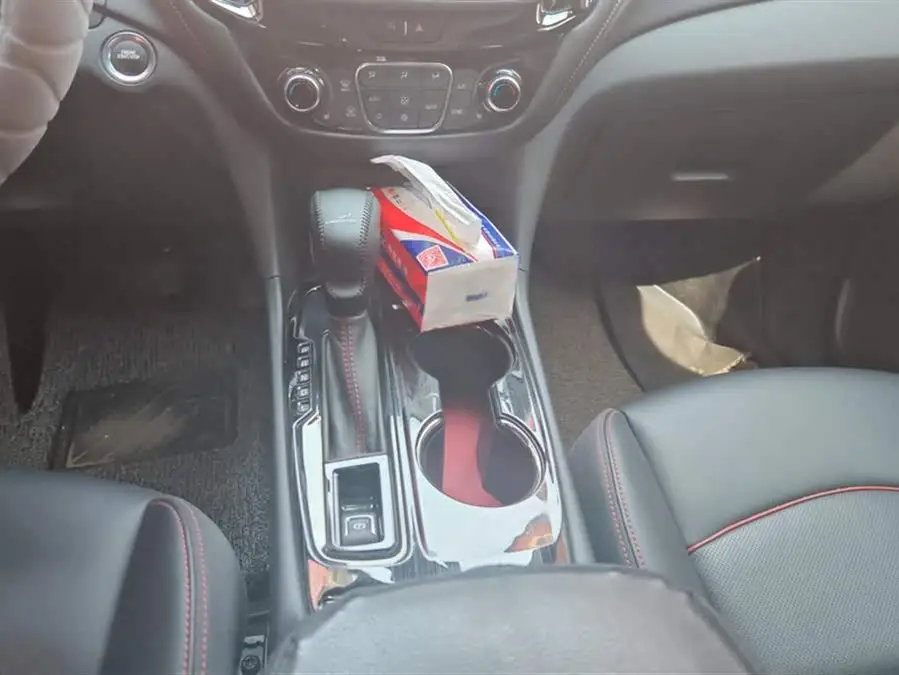 2021 شيفروليه إكوينوكس 550T RS نسخة الدفع الرباعي الذكي