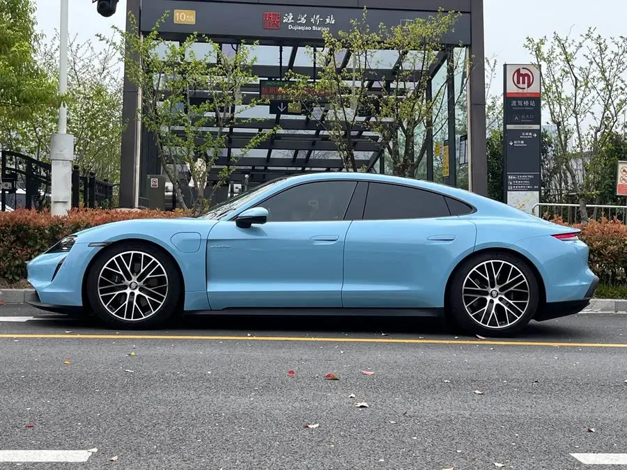 تايكان 2022 موديل تايكان