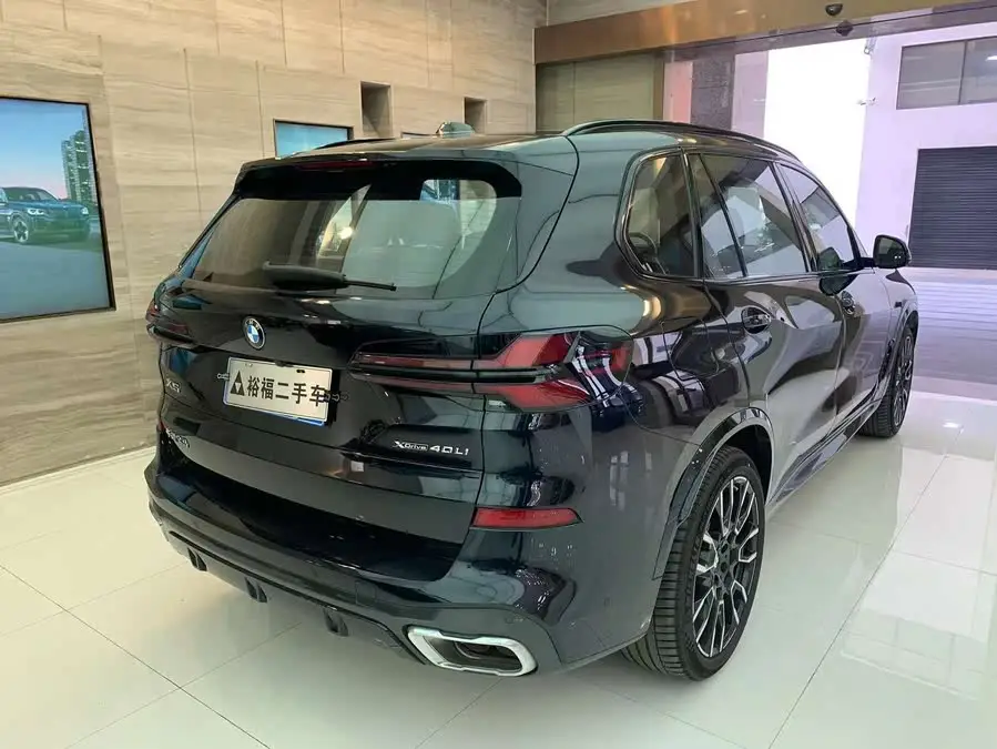 BMW X5 2023 xDrive 40Li M Sport Night Package