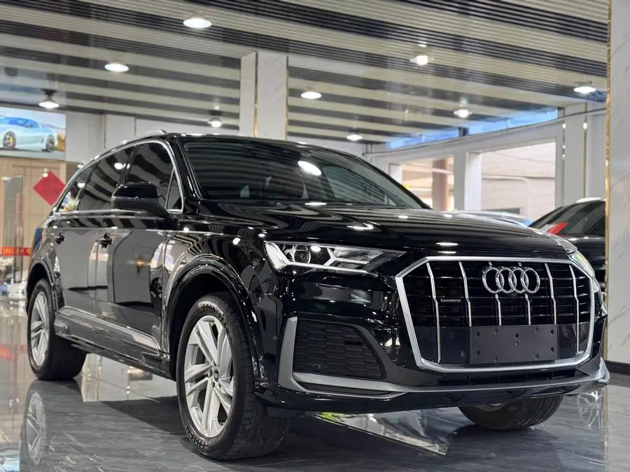 Audi Q7 2023 45 TFSI quattro S line Sport