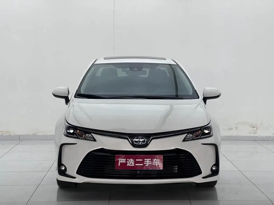 كورولا 2021 هايبرد 1.8 لتر E-CVT النسخة النخبوية