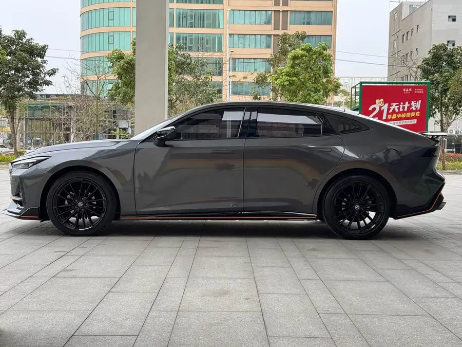 Changan UNI-V 2022 1.5T Sport Edition