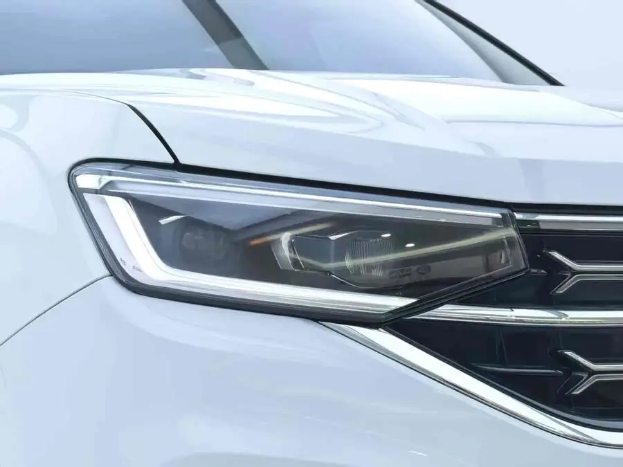 تايرون 2023 300 TSI دفع ثنائي فاخرة بلس إصدار متقدم