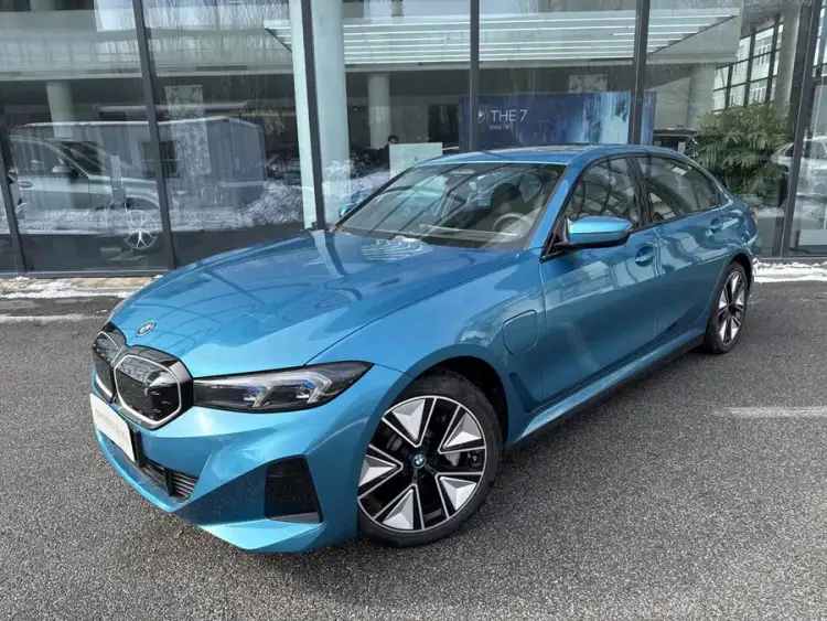 BMW i3 2024 eDrive 35 L