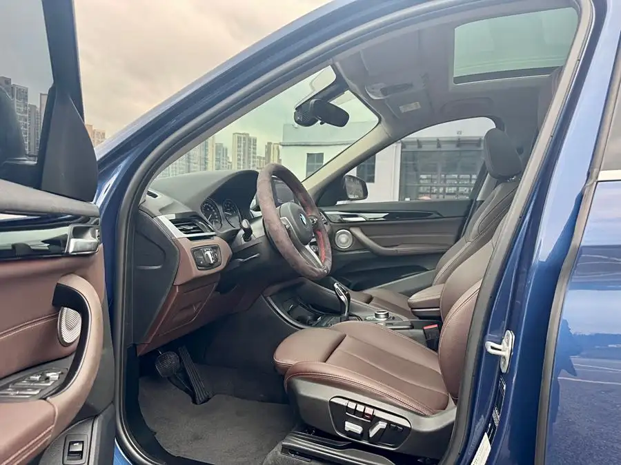 BMW X1 2021 sDrive25Li Leading Edition