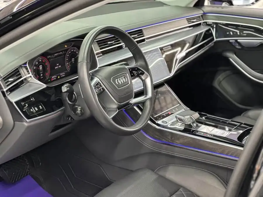 أودي A8 طراز 2023 A8L 50 TFSI quattro اختيار