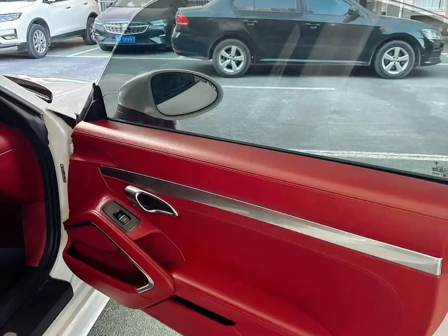 Porsche 718 2020 Model Boxster 2.0T