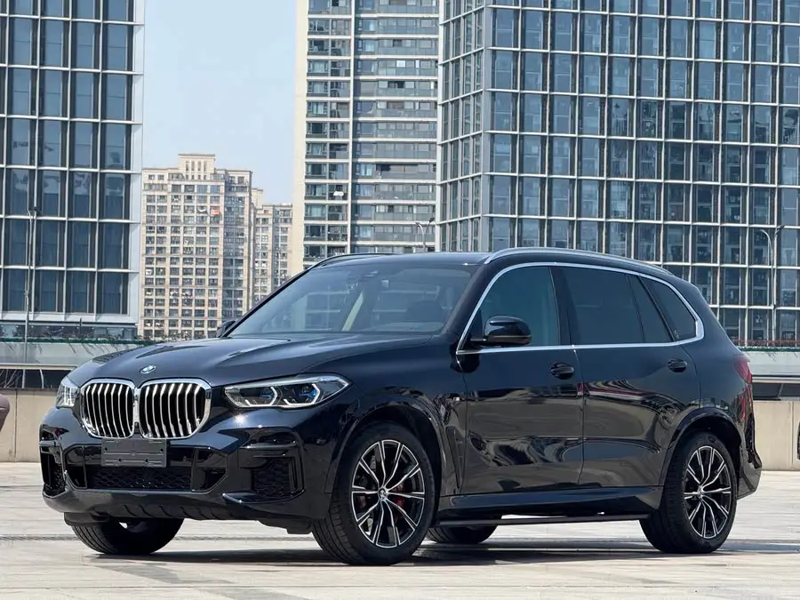 بي إم دبليو X5 2022 طراز مُجدد xDrive 30Li حزمة M الرياضية الفاخرة