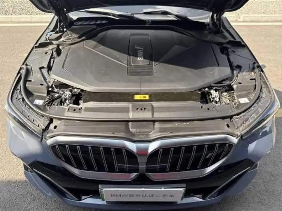 BMW i5 2024 eDrive 35L M Sport Package