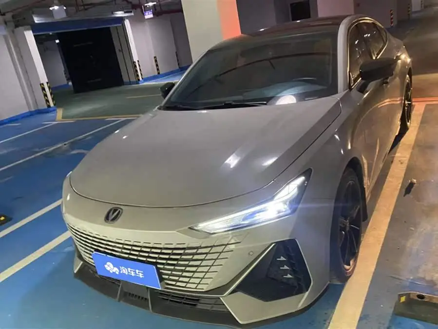 Changan UNI-V 2022 1.5T Premium