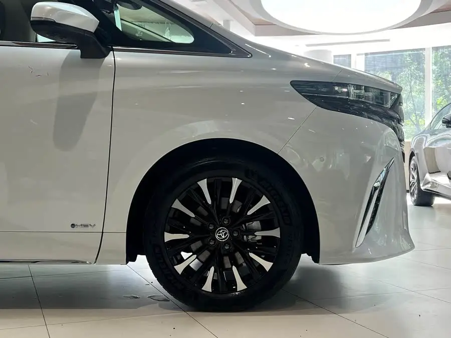 ألـفـارد 2024 النسخة المتميزة بمحرك مزدوج 2.5 لتر