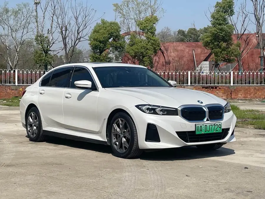 بي إم دبليو i3 2022 eDrive 35 L