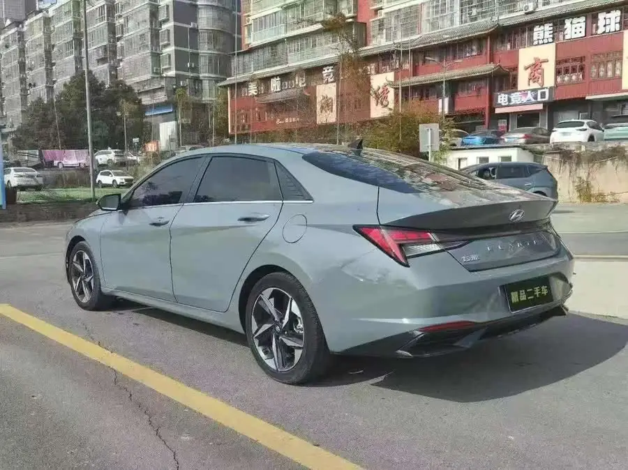 إيلانtra 2022 1.5L CVT LUX النسخة المميزة